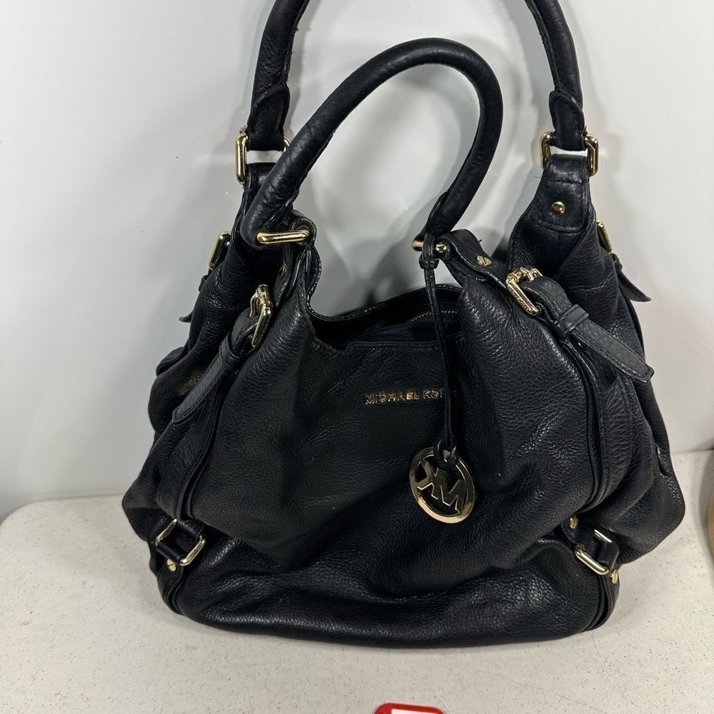MICHAEL KORS BEDFORD BLACK LEATHER LARGE BELTED SHOULDER TOTE BAG